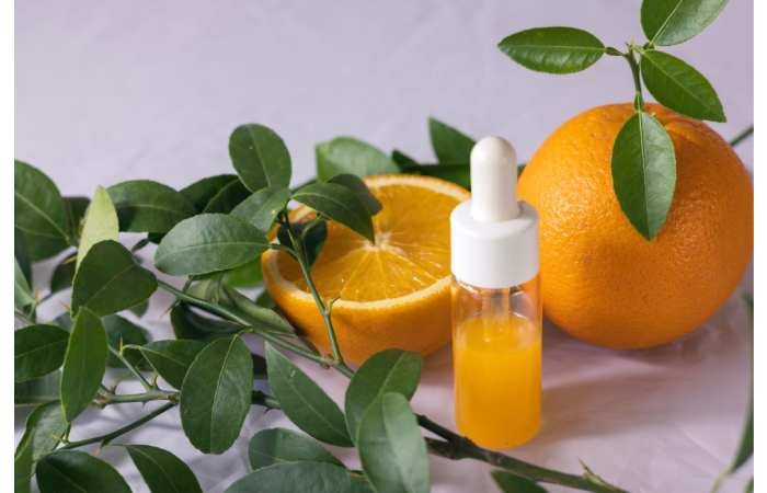 key ingredients in brightening serums