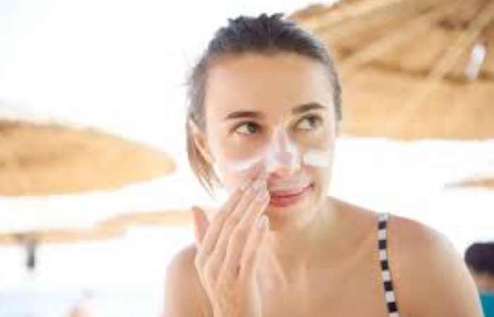 how to apply sunscreen properly