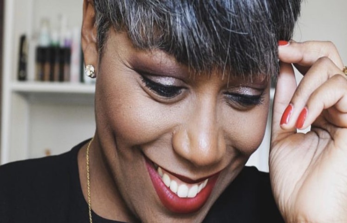 How Beauty Blogger Gorgeous in Grey Cares for Her Relaxed Gray Hair