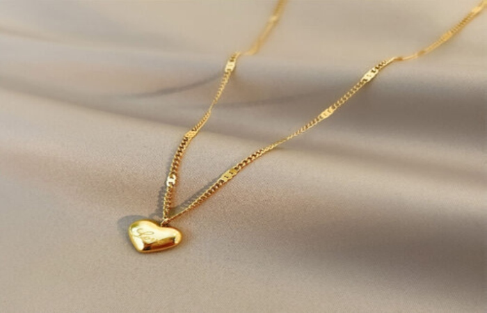 18k Gold Necklaces