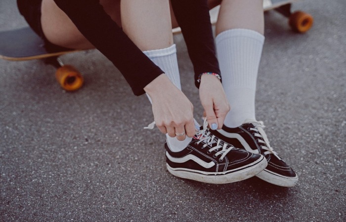 What to Wear with Girl's Vans Shoes_