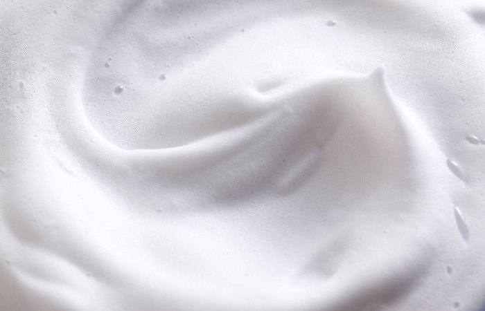 Benefits of Using Skin Whitening Cream