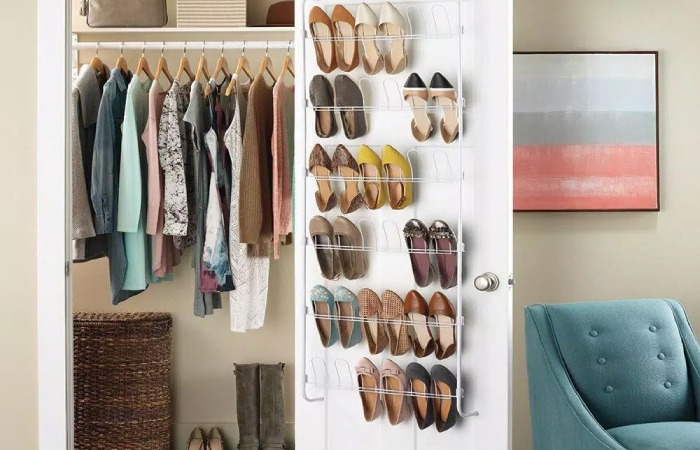 Hanging Shoe Rack Design for Small Spaces